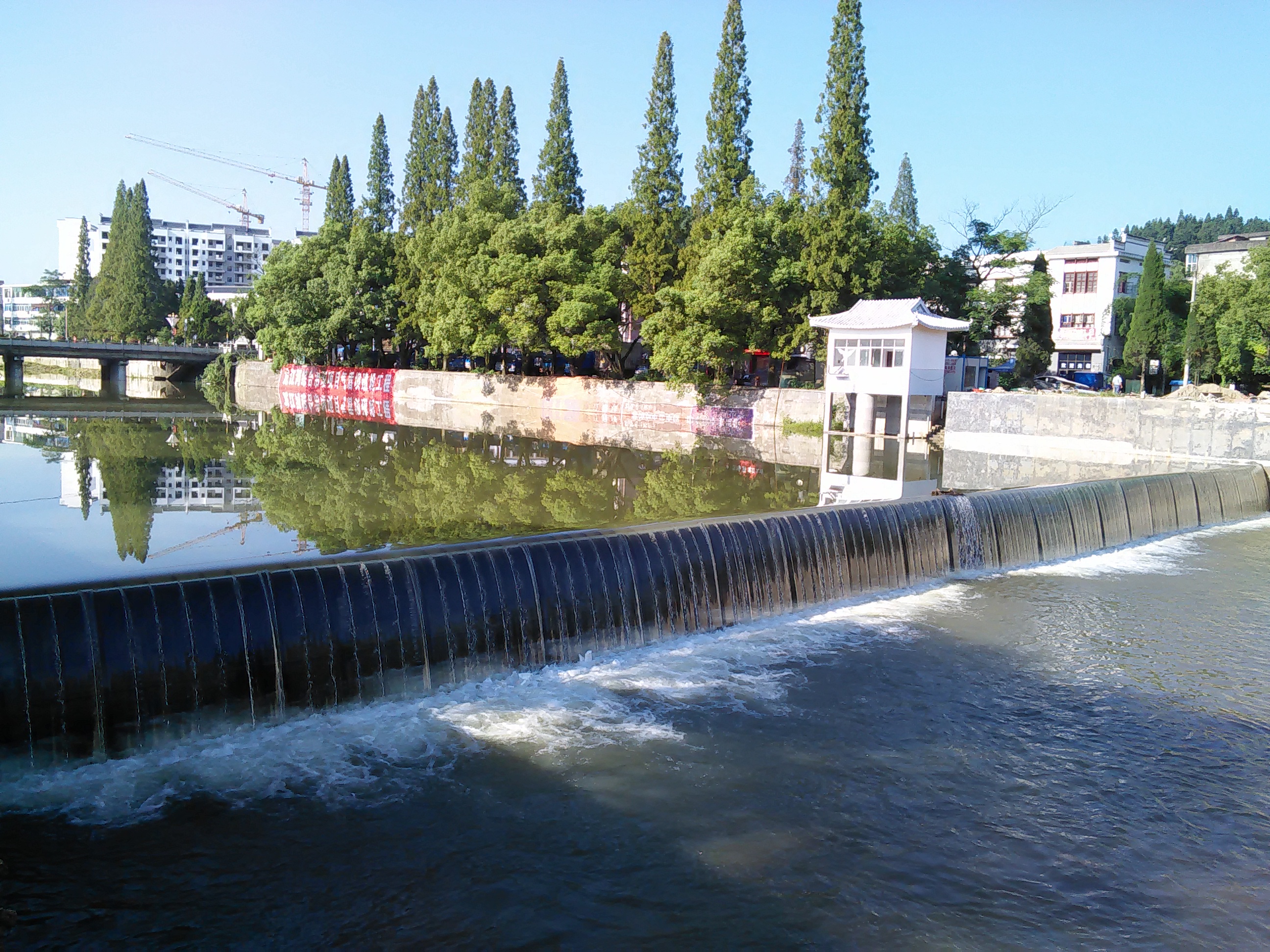 Proyek Pemeliharaan Air Dengan Bendungan Air Sungai Karet Tiup Udara Harga Bagus 